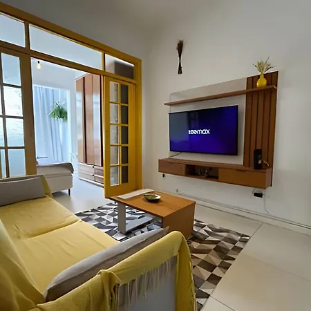 Apartamento Em Copacabana A 100 Metros Da Praia